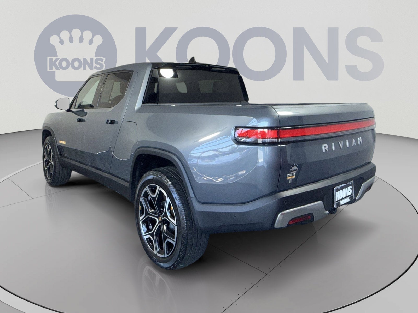 2022 RIVIAN R1T Adventure Package