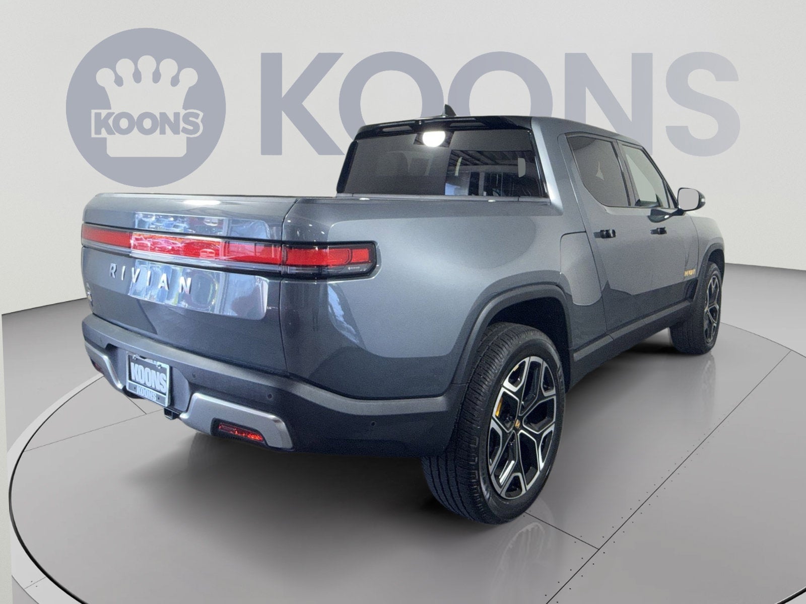 2022 RIVIAN R1T Adventure Package
