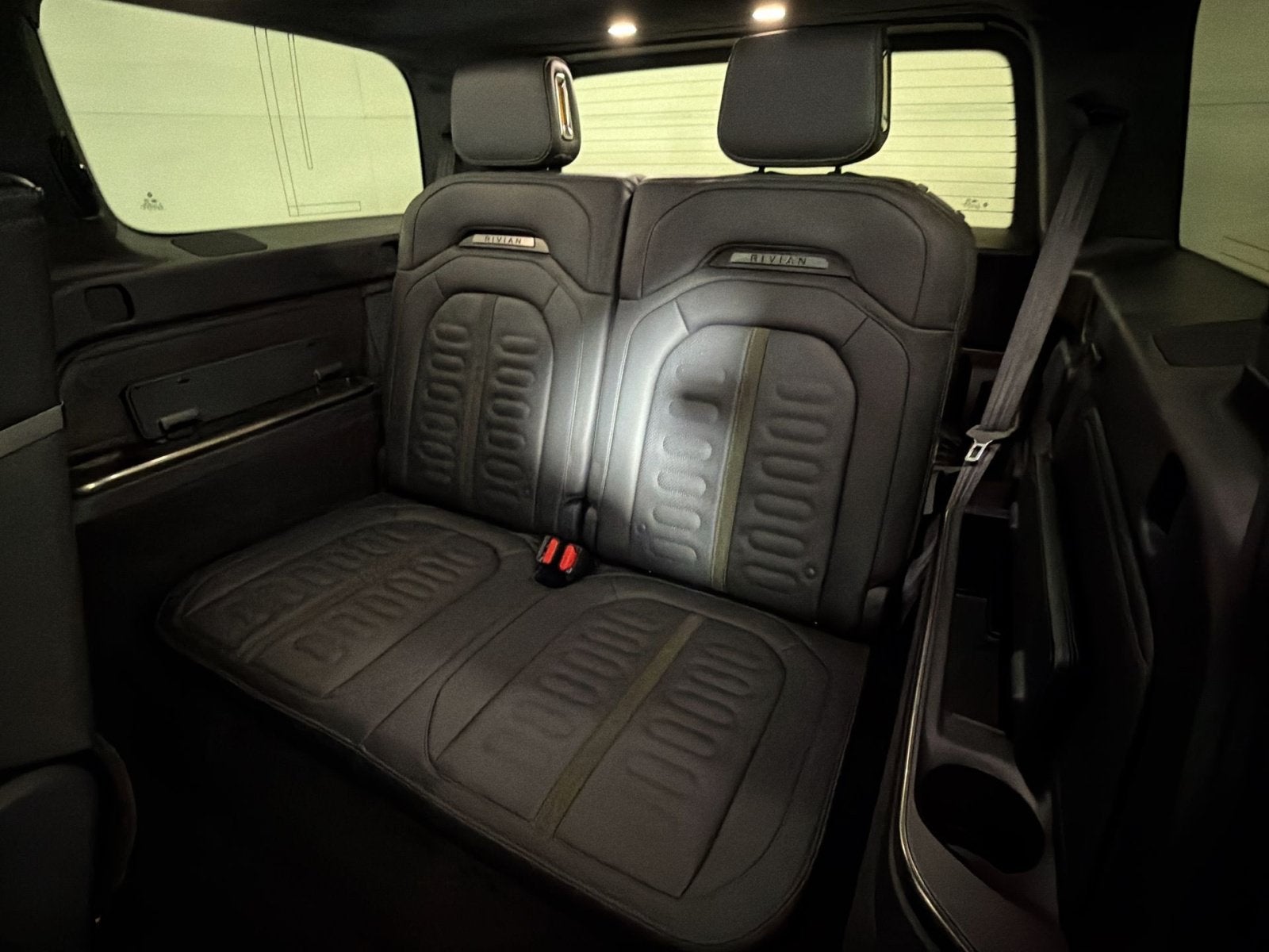 2022 RIVIAN R1S Launch Edition