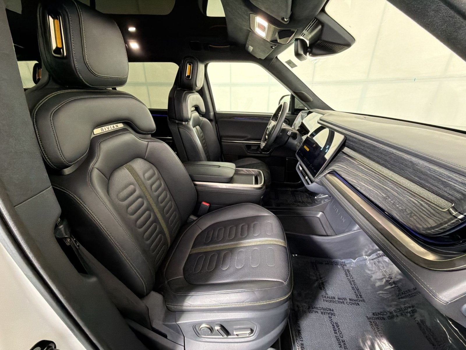 2022 RIVIAN R1S Launch Edition