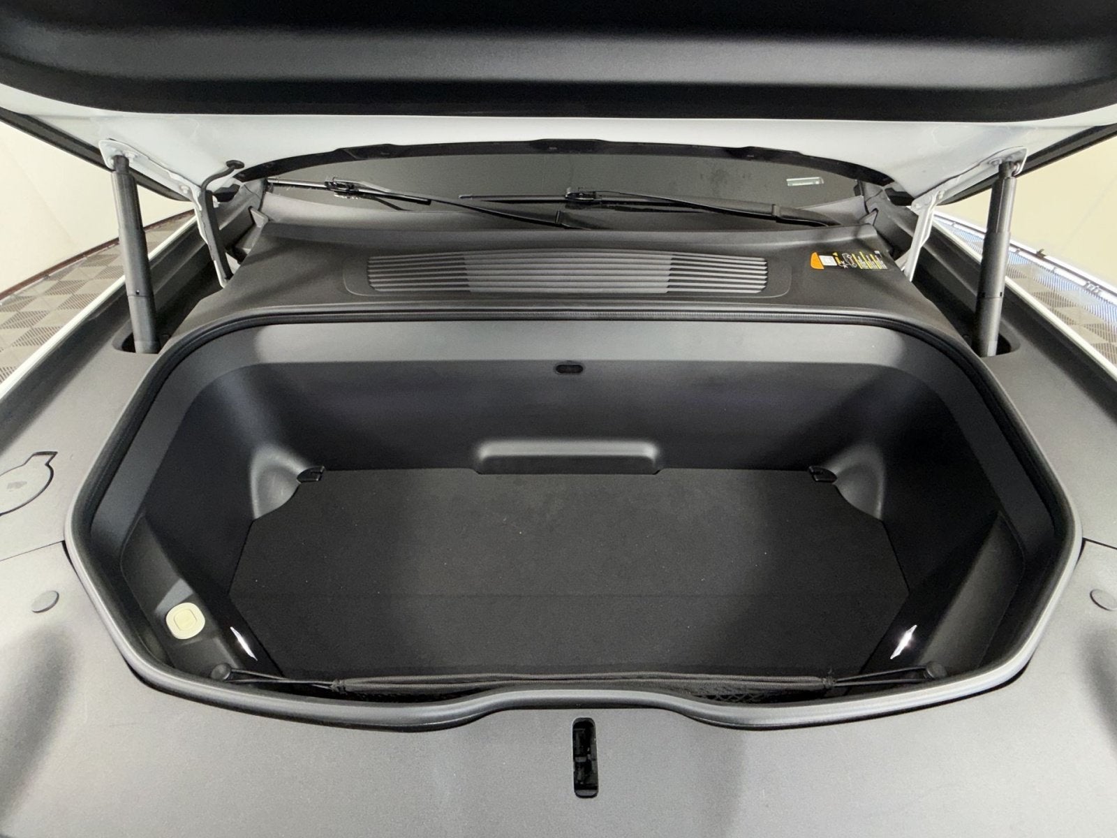 2022 RIVIAN R1S Launch Edition