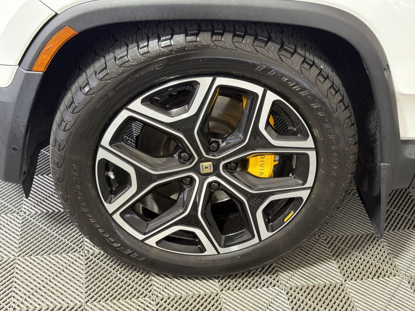 2022 RIVIAN R1S Launch Edition