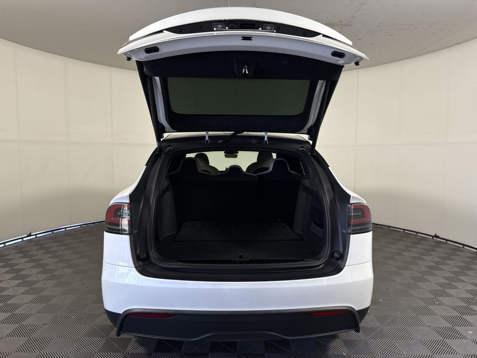 2025 Tesla Model X AWD