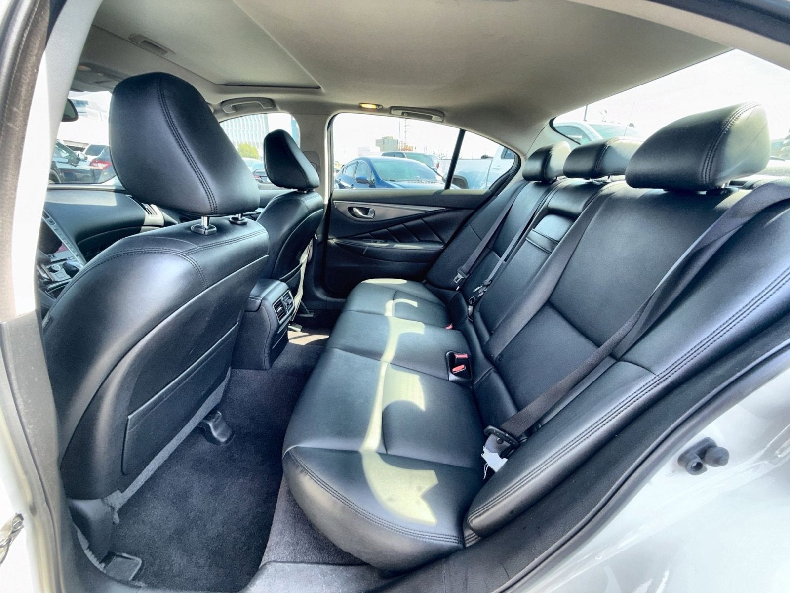 2015 INFINITI Q50 Premium