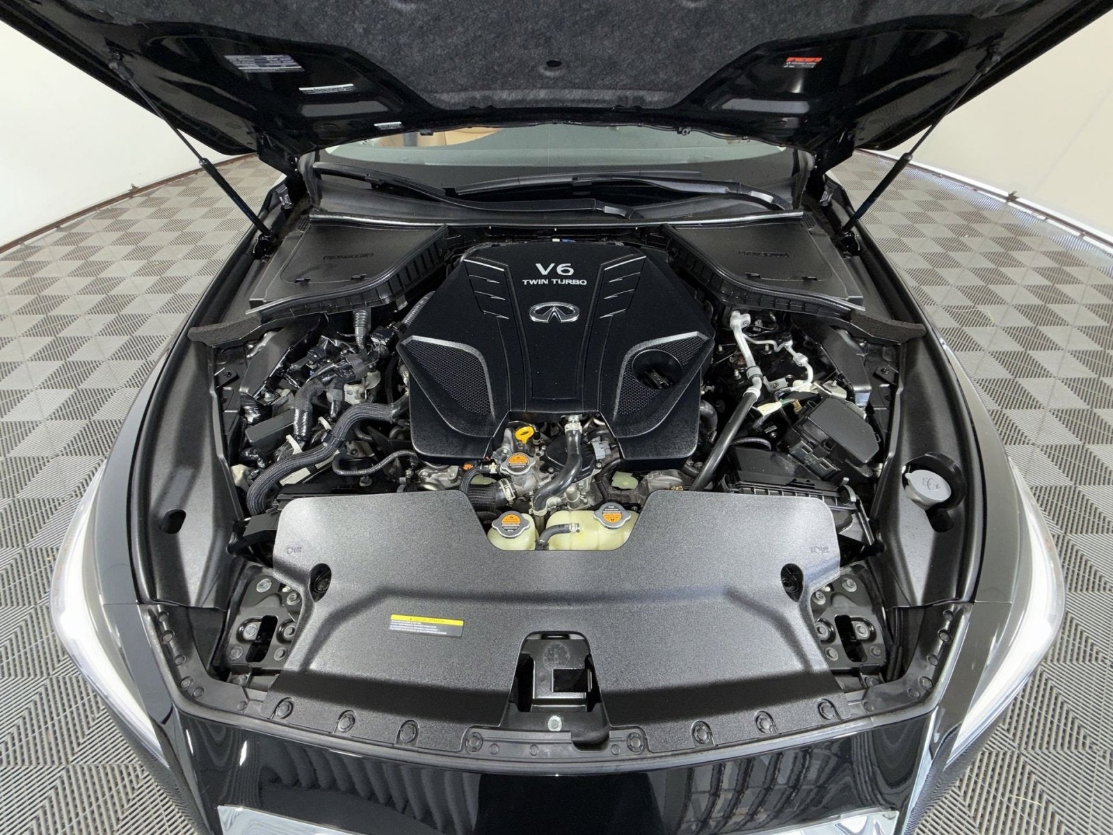 2023 INFINITI Q50 LUXE