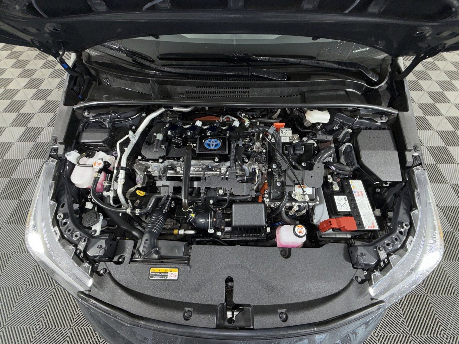2024 Toyota Corolla Hybrid LE
