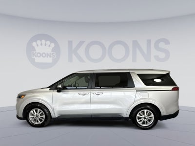 2023 Kia Carnival LX