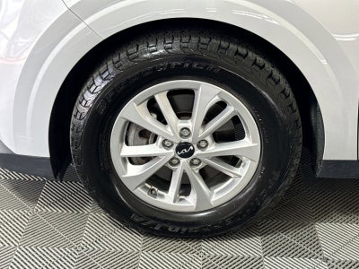 2023 Kia Carnival LX