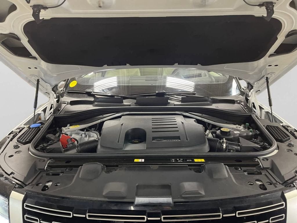 2022 Land Rover Range Rover SE