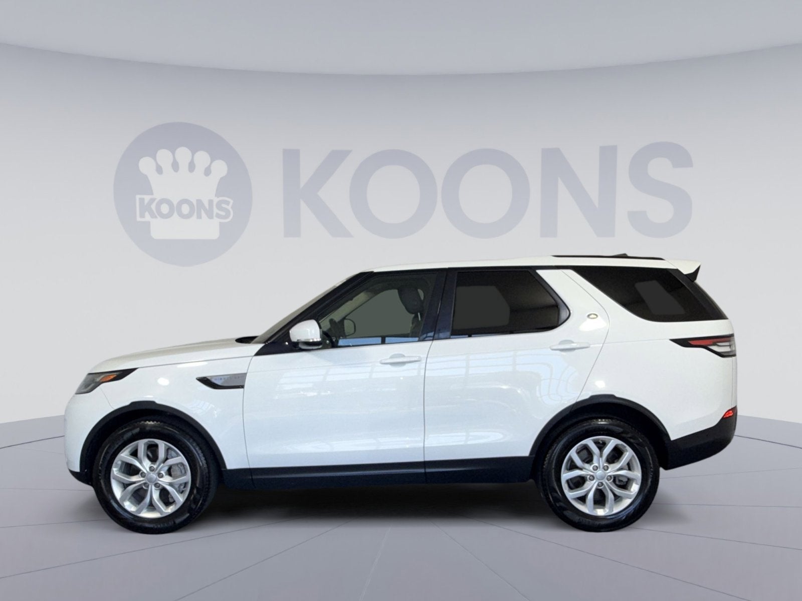 2020 Land Rover Discovery SE