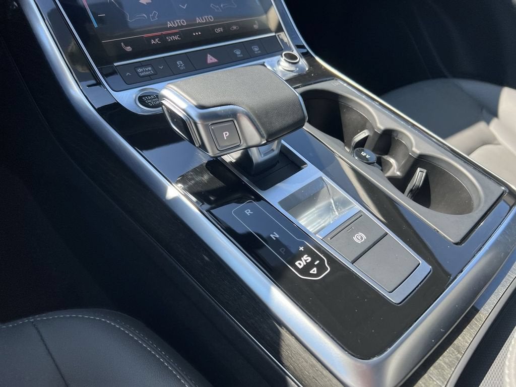 2025 Audi Q7 Premium