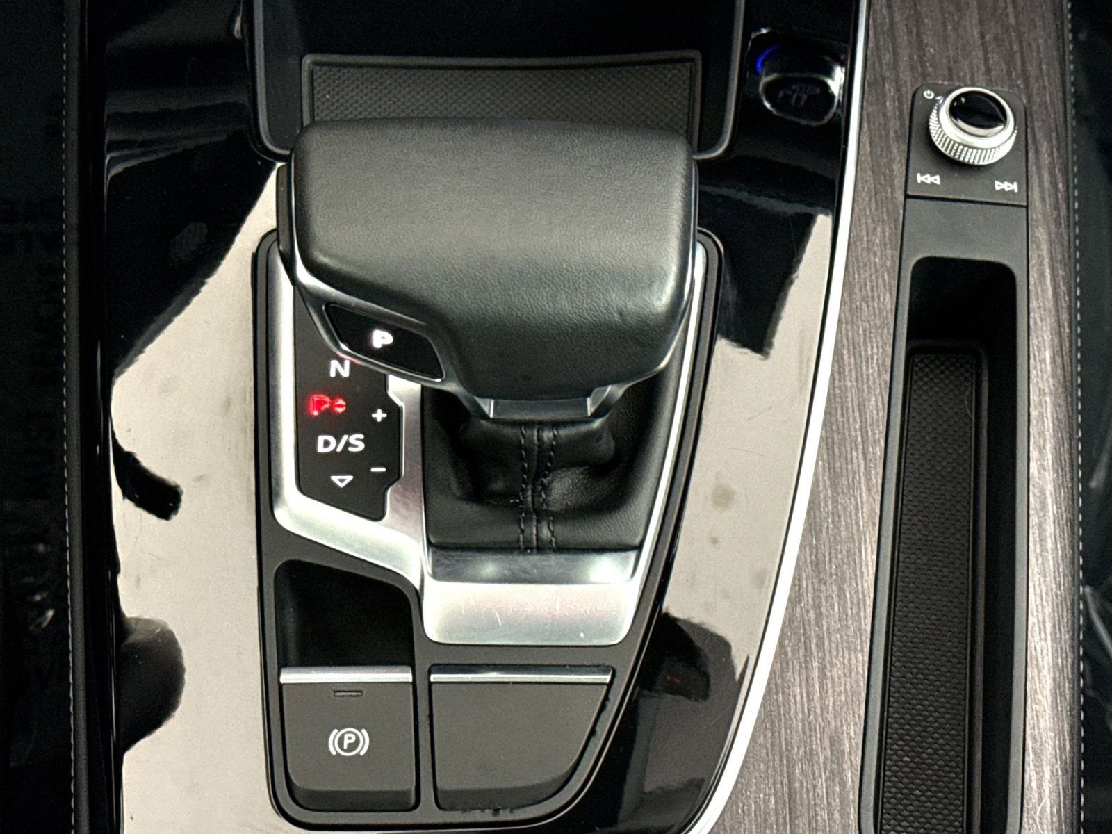 2024 Audi Q5 S line Premium Plus