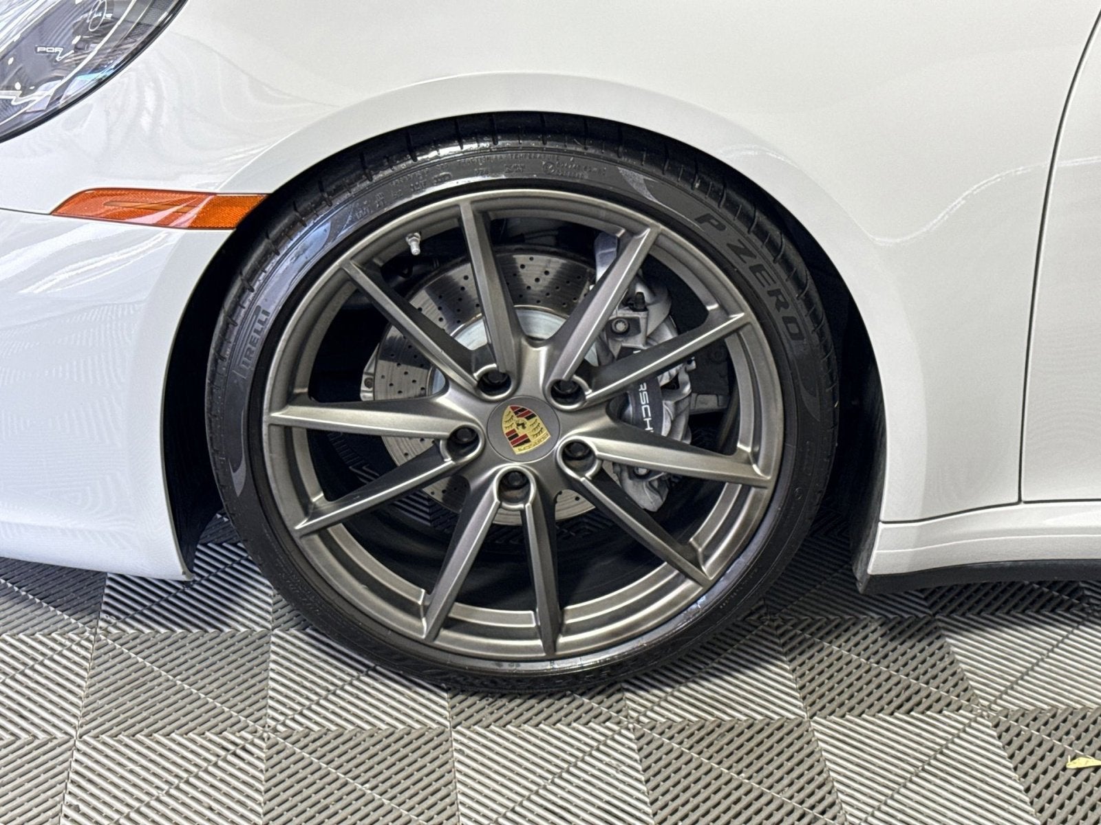 2021 Porsche 911 Carrera