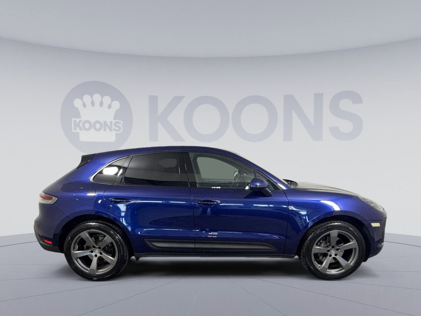 2022 Porsche Macan AWD