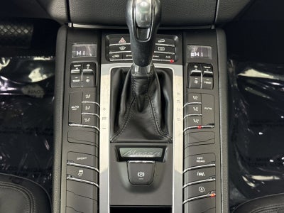 2018 Porsche Macan Macan