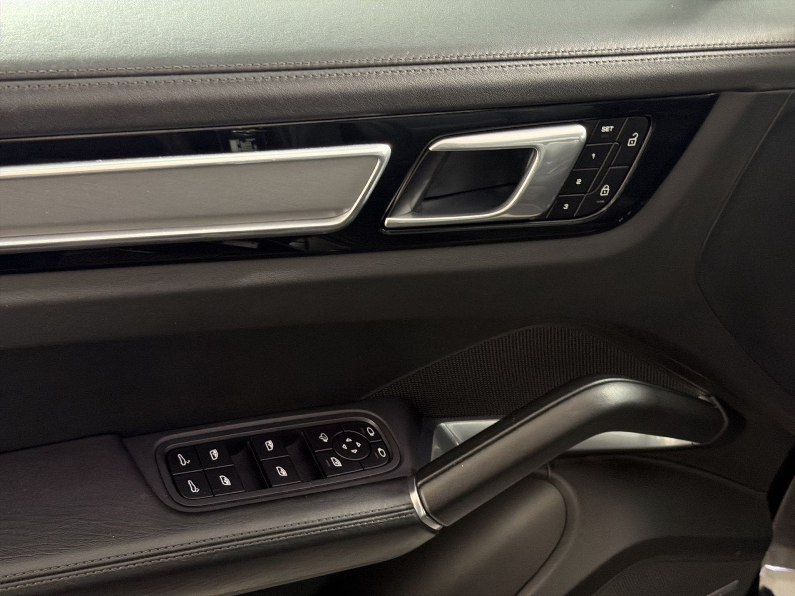 2022 Porsche Cayenne Turbo