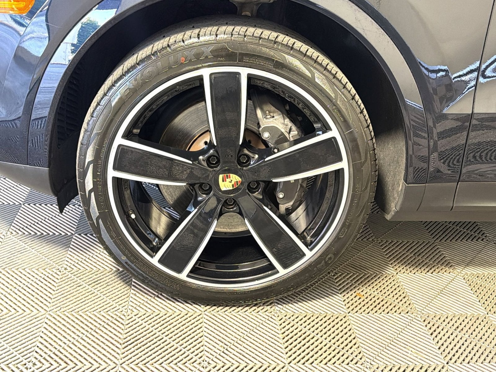 2023 Porsche Cayenne Coupe AWD