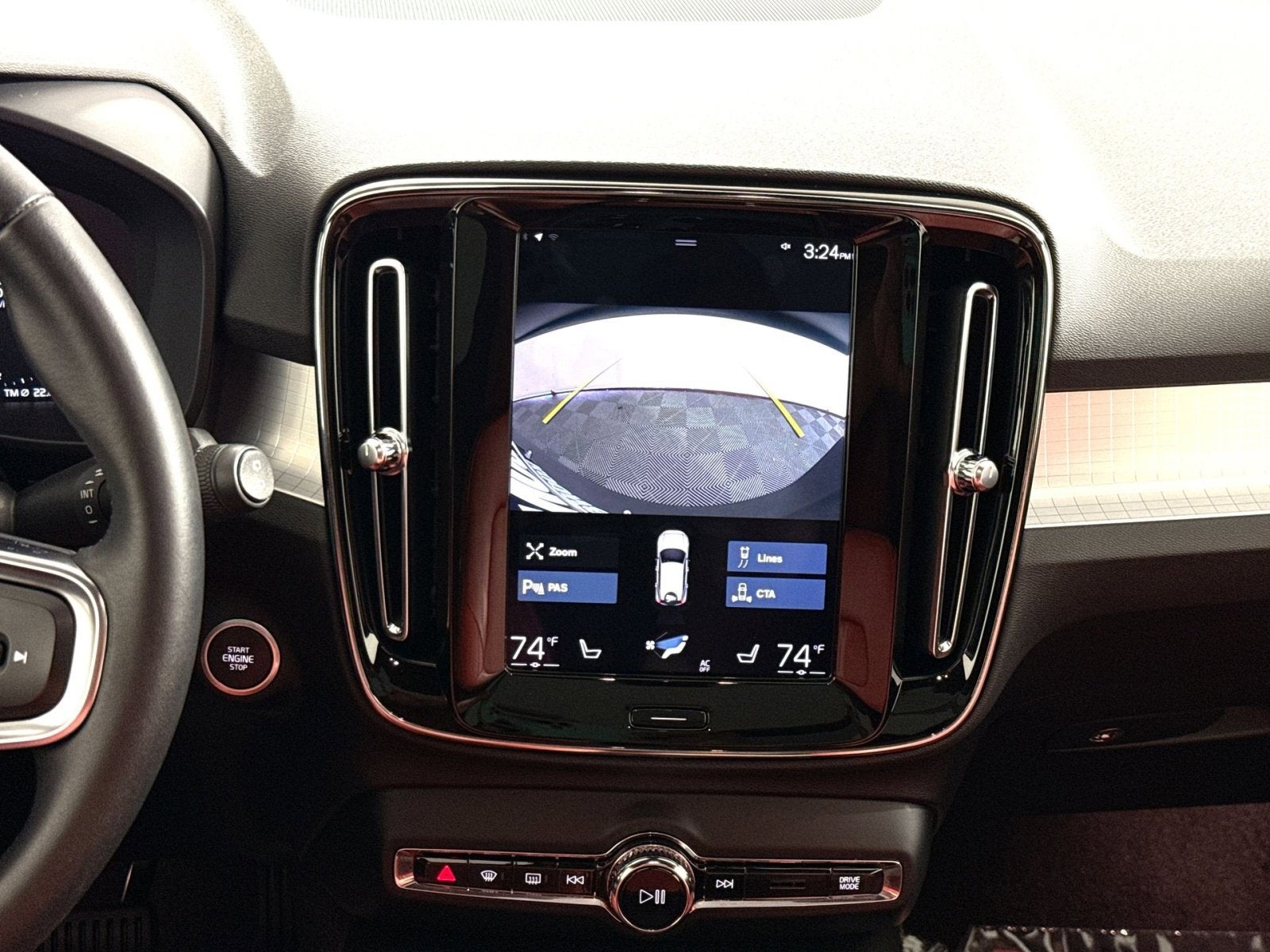 2020 Volvo XC40 Momentum