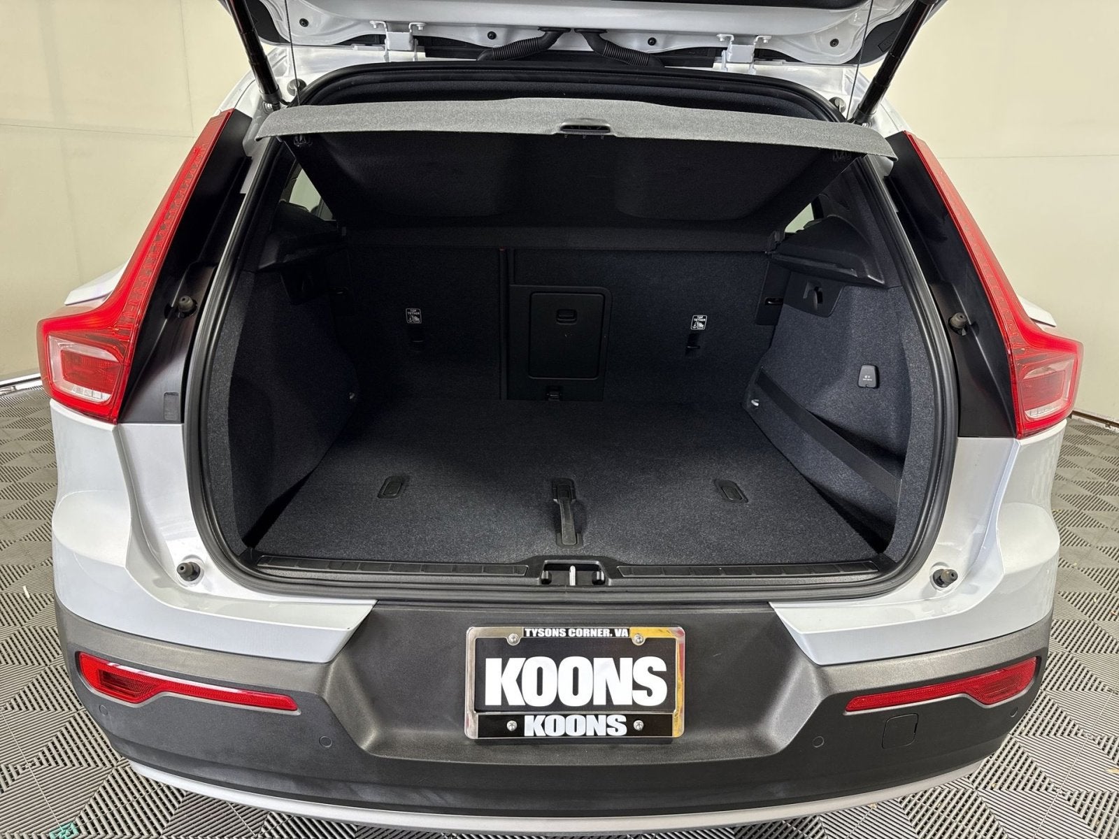 2020 Volvo XC40 Momentum