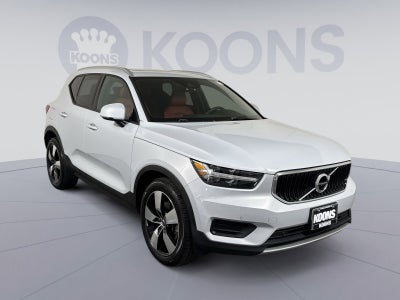 2020 Volvo XC40 Momentum