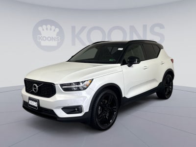 2020 Volvo XC40 R-Design