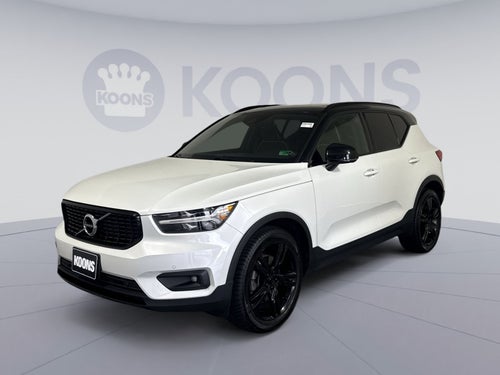 2020 Volvo XC40 R-Design
