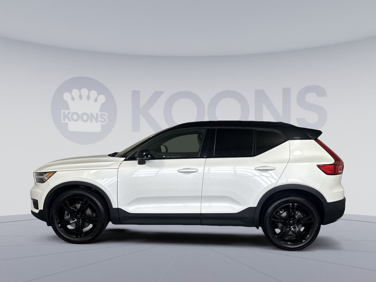 2020 Volvo XC40 R-Design