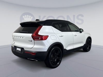 2020 Volvo XC40 R-Design