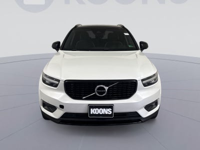 2020 Volvo XC40 R-Design