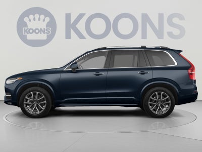 2022 Volvo XC90 Momentum