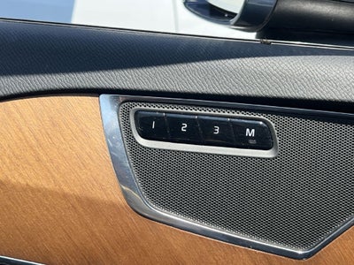 2022 Volvo XC90 Momentum