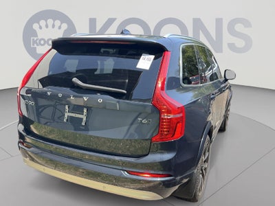 2022 Volvo XC90 Momentum