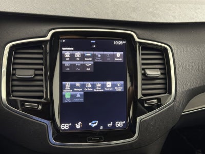 2017 Volvo XC90 Momentum