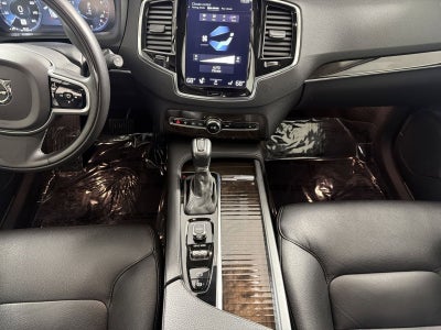 2017 Volvo XC90 Momentum