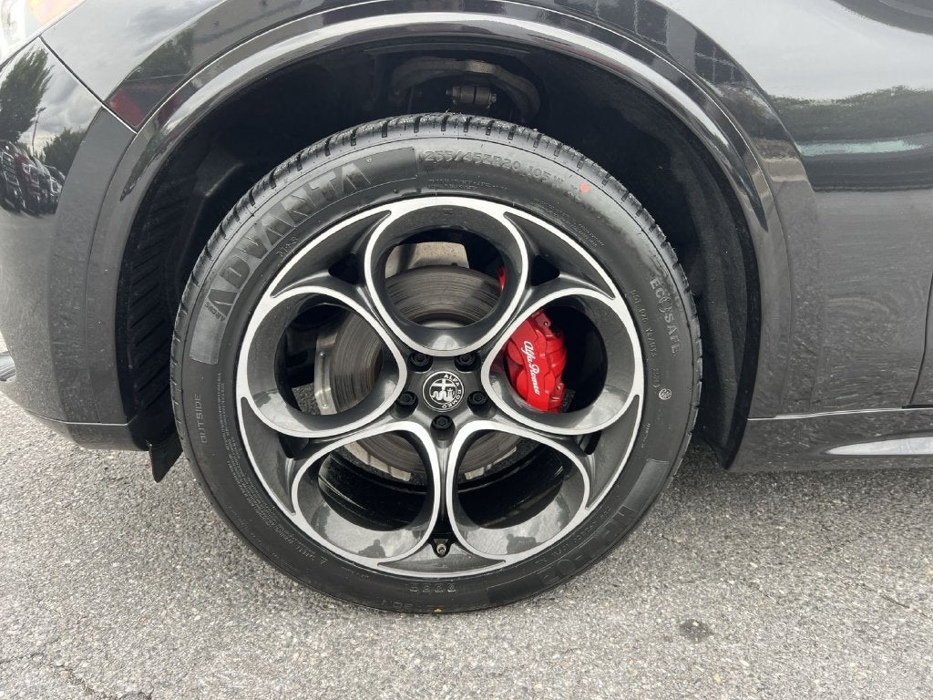 2023 Alfa Romeo Stelvio Veloce